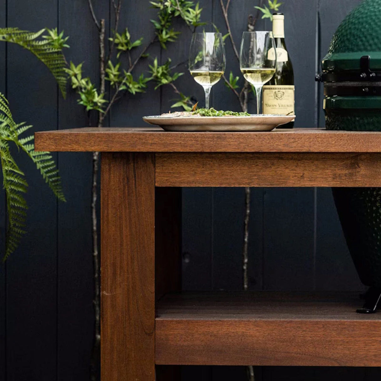 XL EGG Mahogany Table Bundle plate and wine on table