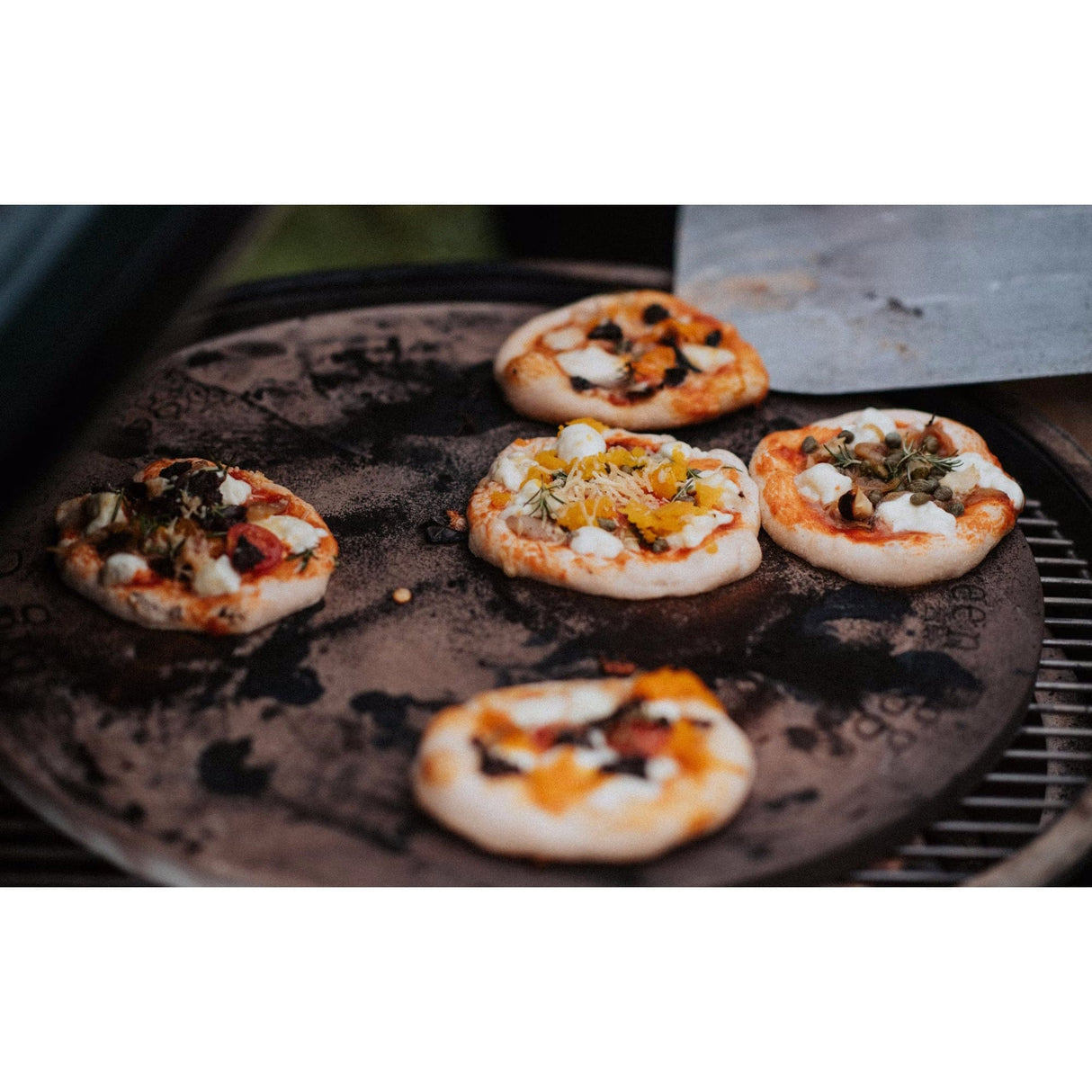 XL EGG Mahogany Table Bundle small pizzas on stone