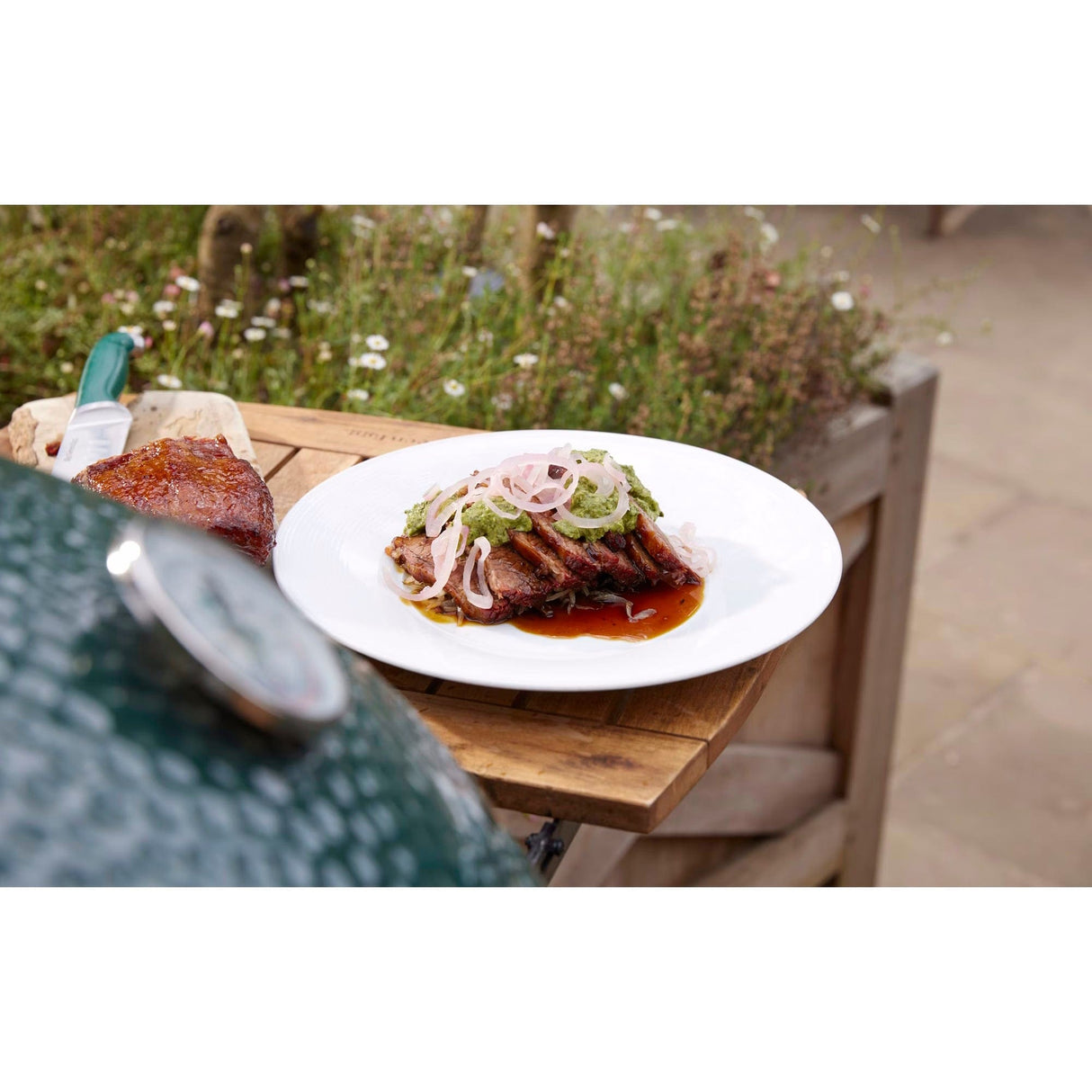 XL EGG IntEGGrated Nest Bundle plate with gourmet dish outdoors