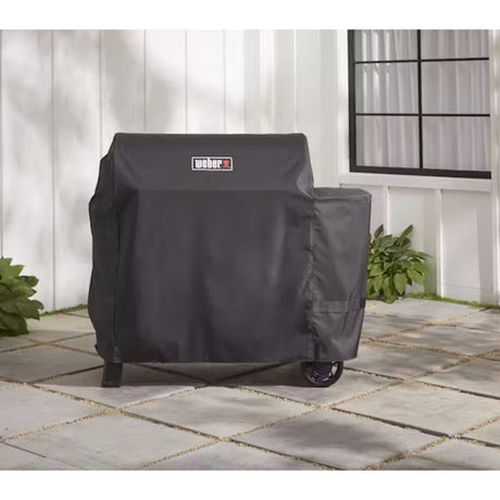 Searwood XL 600 Premium Grill Cover grill in yard