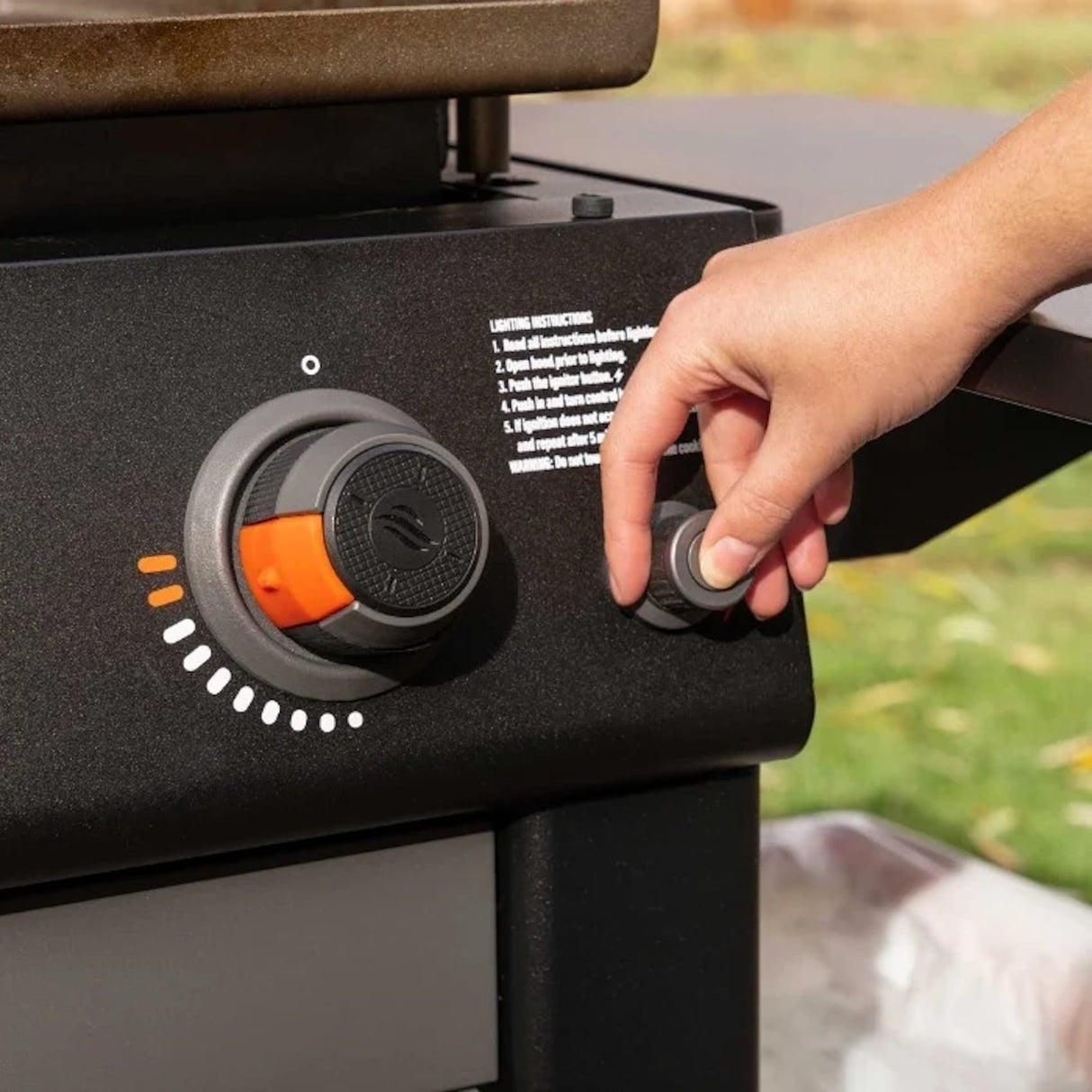 Blackstone | Culinary Series | 36 Inch Gas Griddle with Folding Side Table and Cabinet