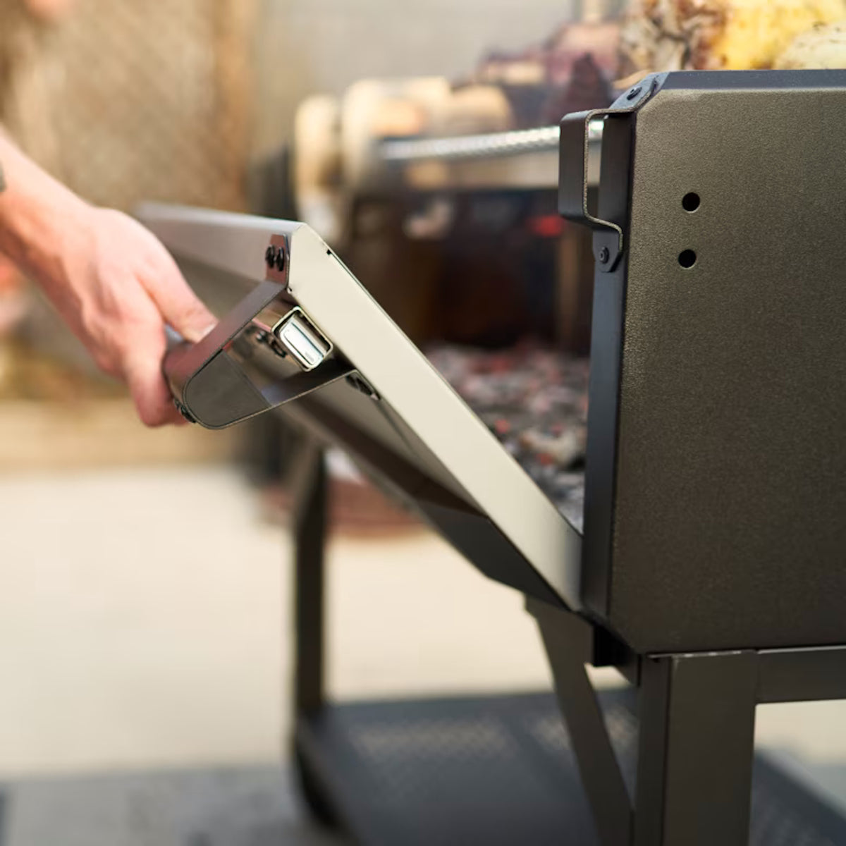 Blackstone | BRONCO Open Flame Grill | Santa Maria Grill