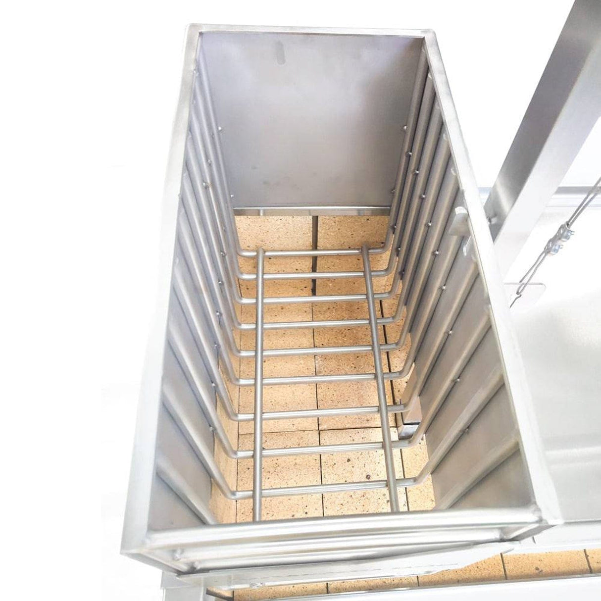 Argentine gaucho grill BBQ05SS unit left basket top view