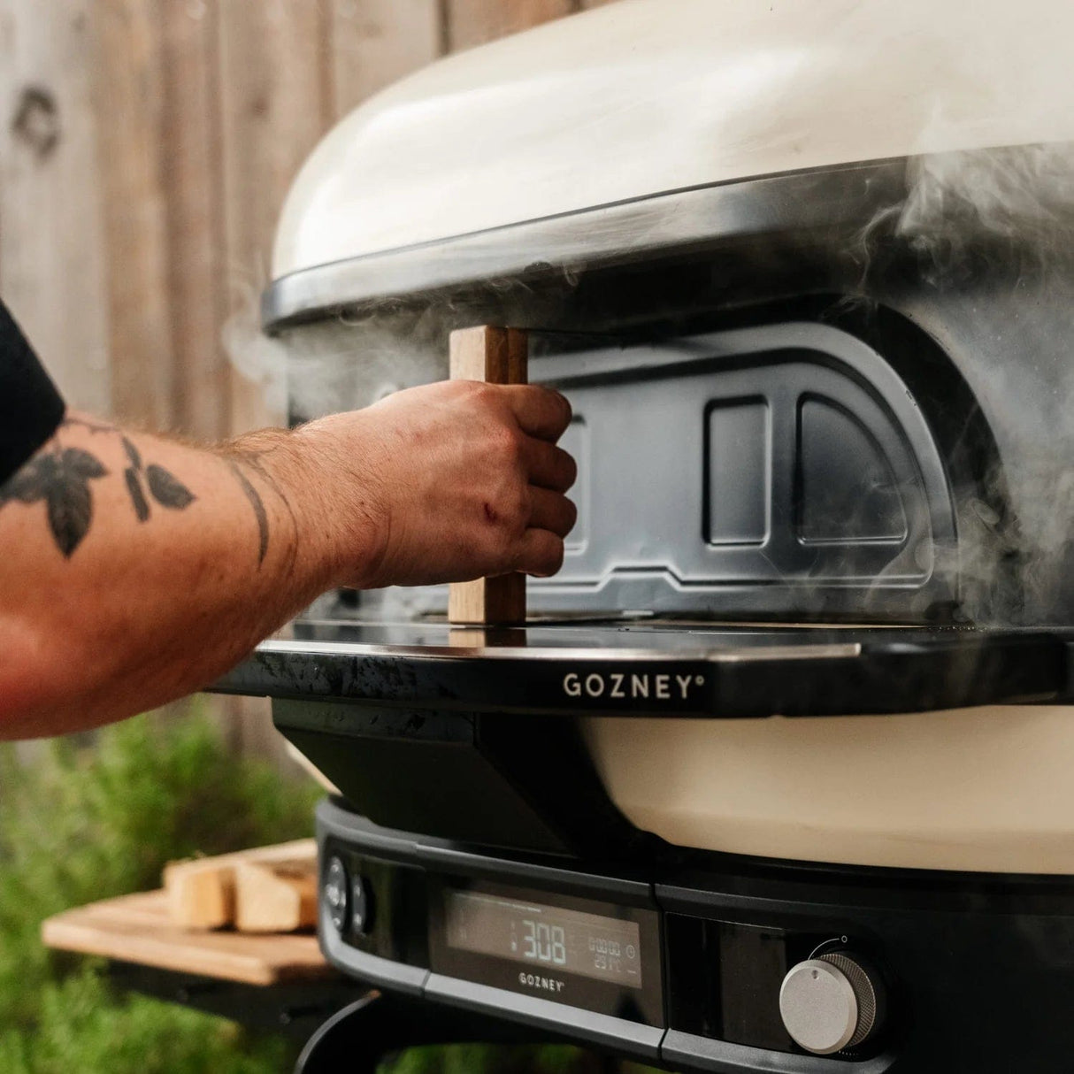 Dome Gen 2 Series Door man holding handle