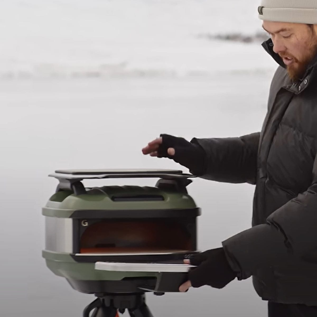 man demonstrating Tread Mantel usage
