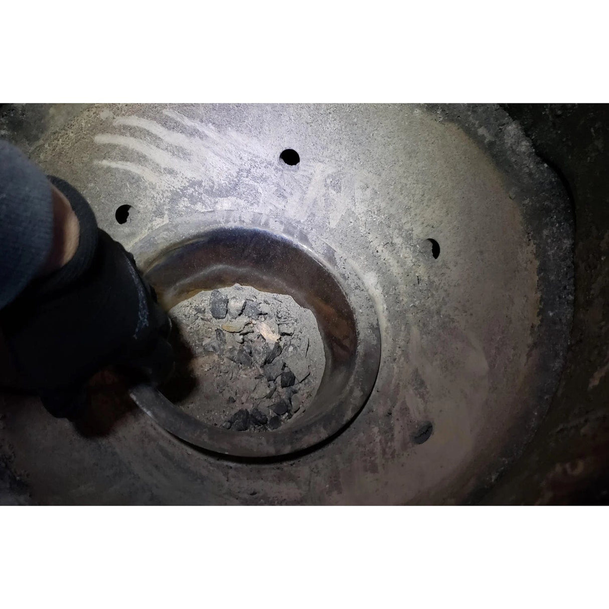 Kick Ash Can for Kamado Joe Big Joe can with ashes in grill