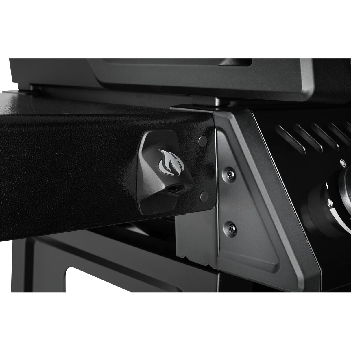 Napoleon | Freestyle™ 365 3-Burner Gas Grill | Black