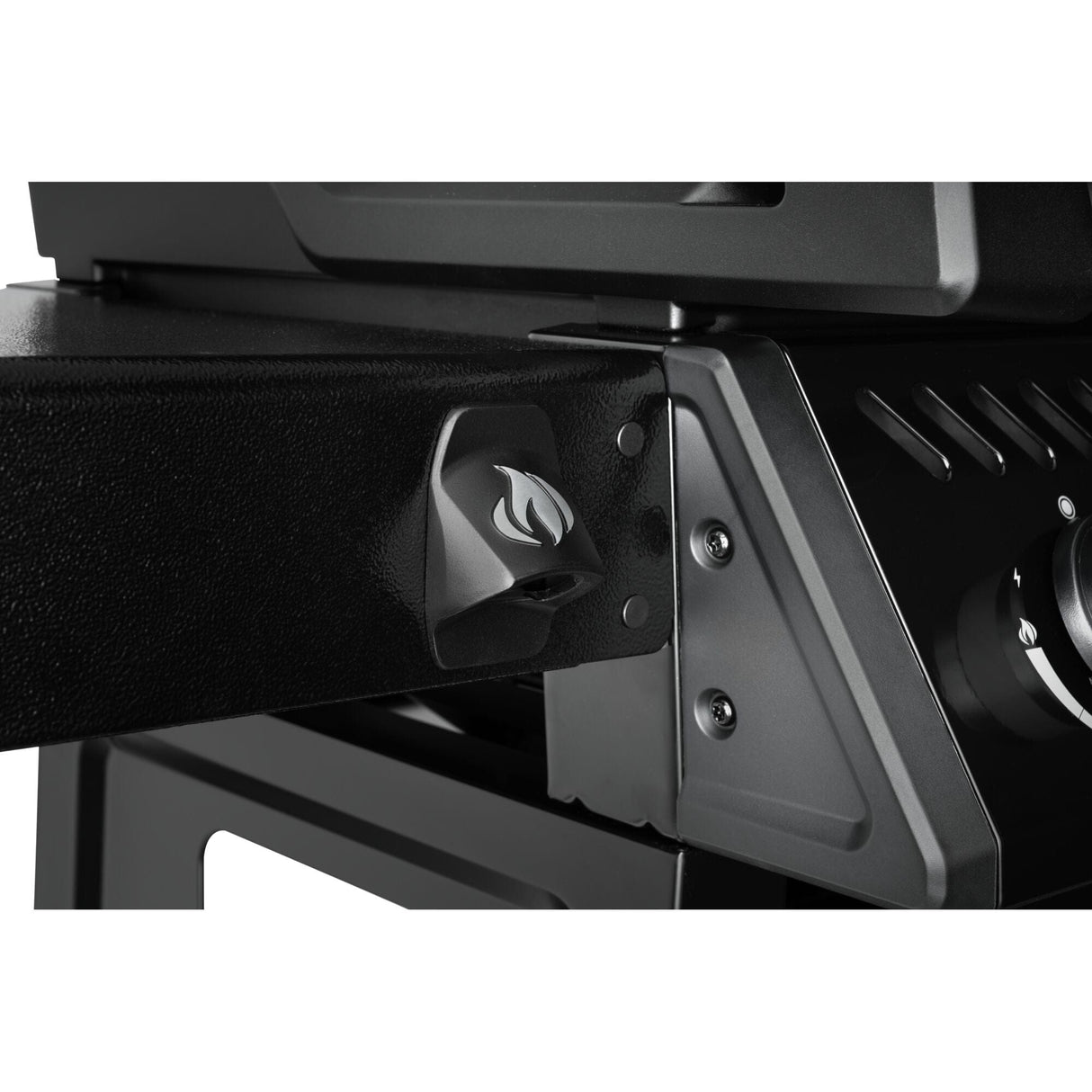 Napoleon | Freestyle™ 365 3-Burner Gas Grill | Black