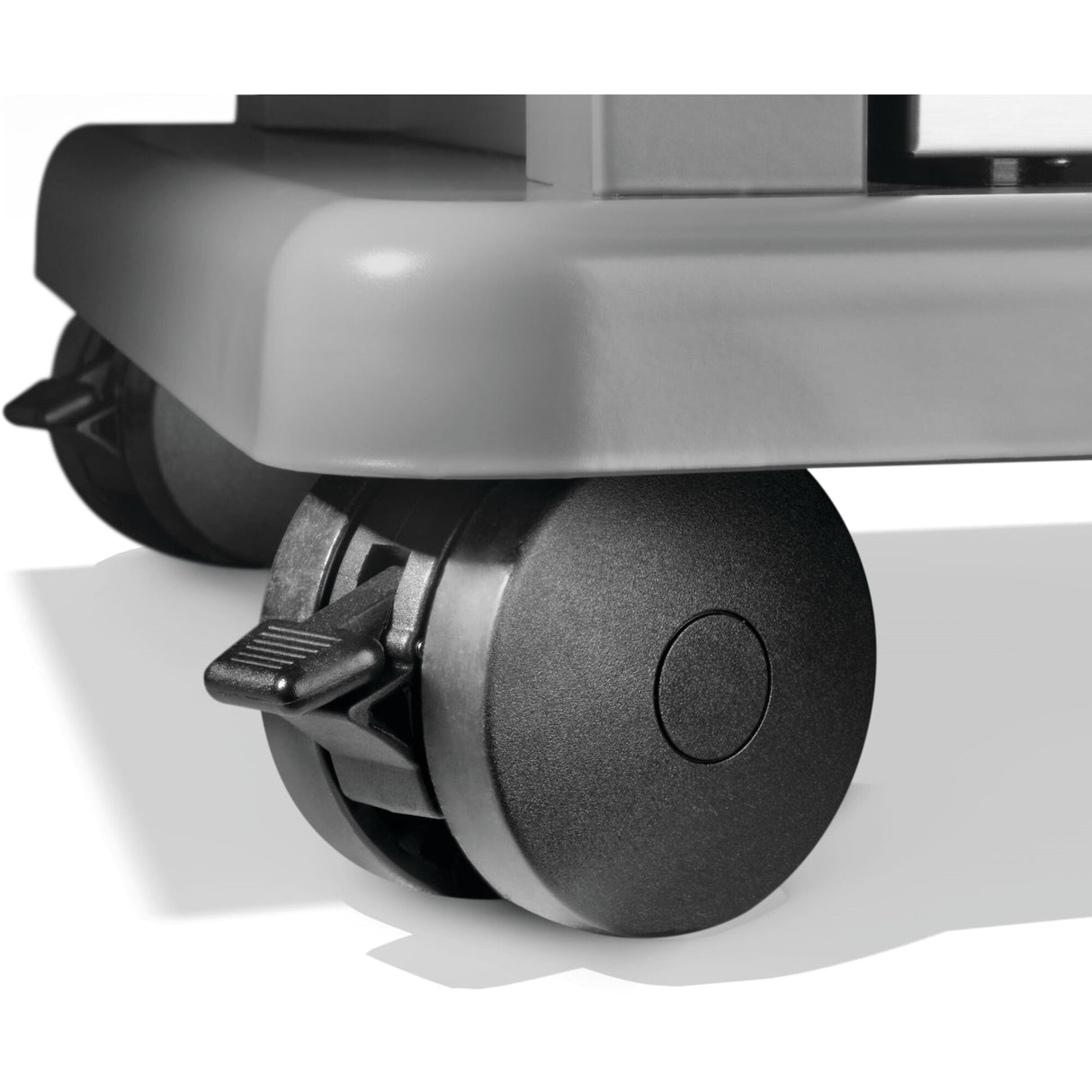 Napoleon Rogue PRO-S 525 Propane Grill wheels