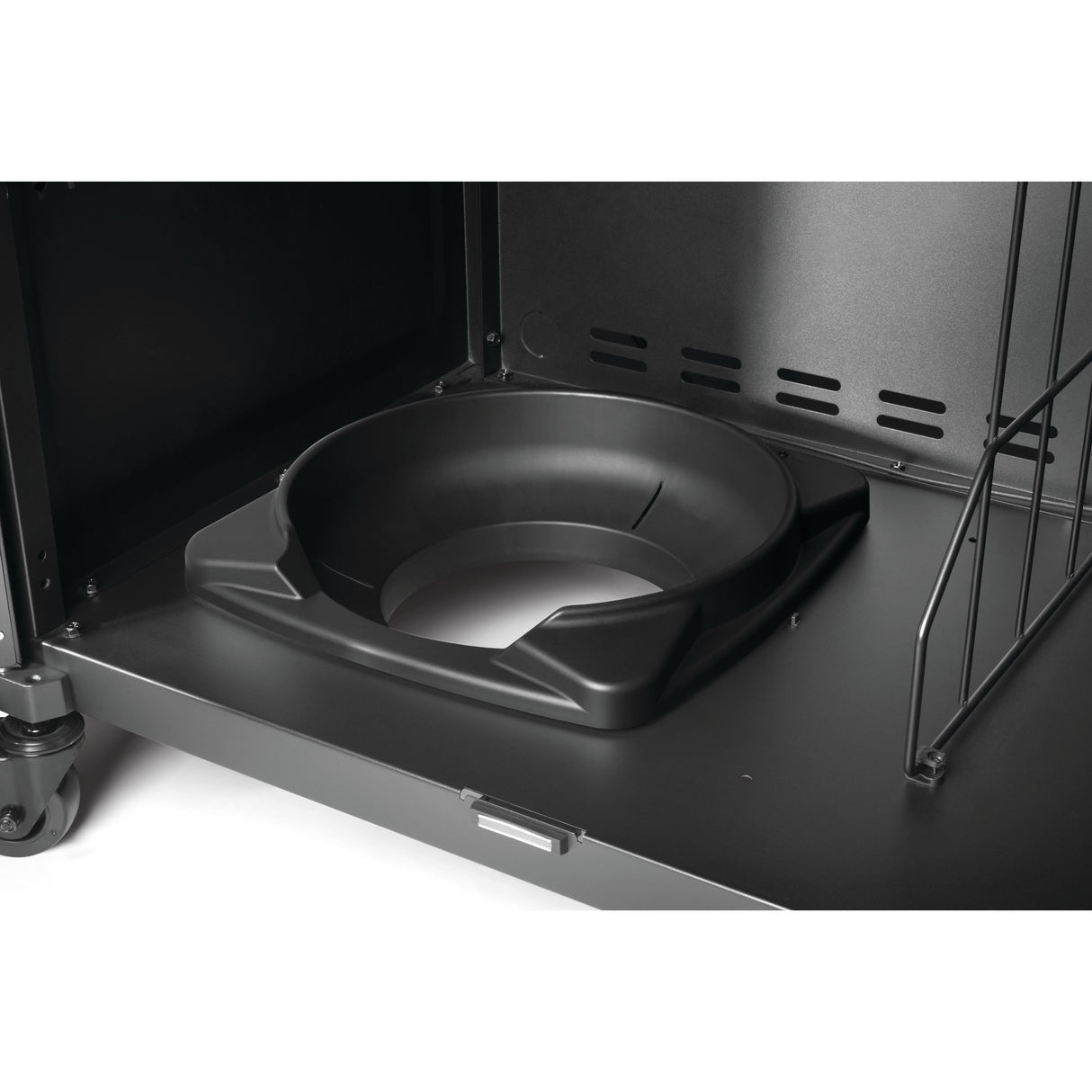 Napoleon Phantom Prestige 500 Gas Grill bottom storage