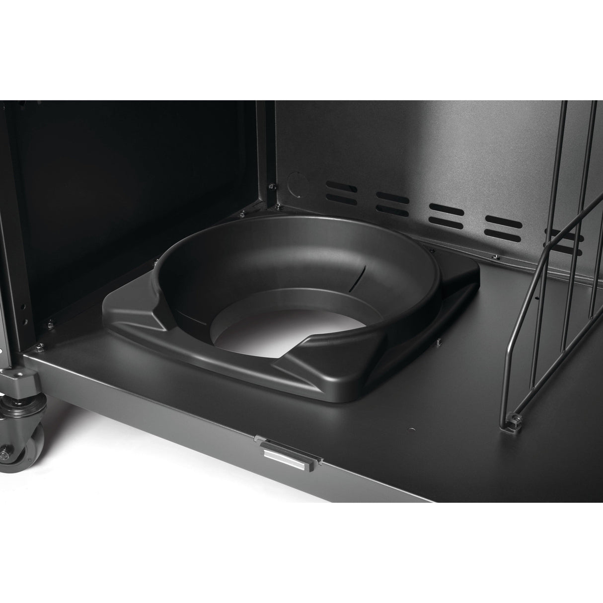 Napoleon Phantom Prestige 500 Gas Grill bottom storage