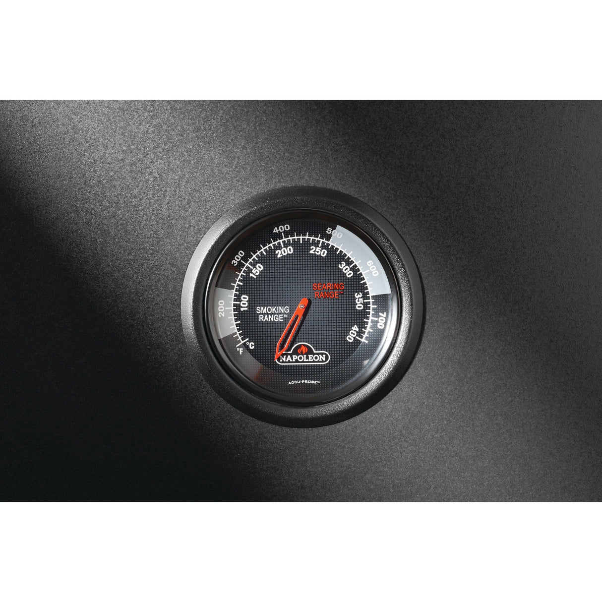 Napoleon Phantom Prestige 500 Gas Grill thermometer