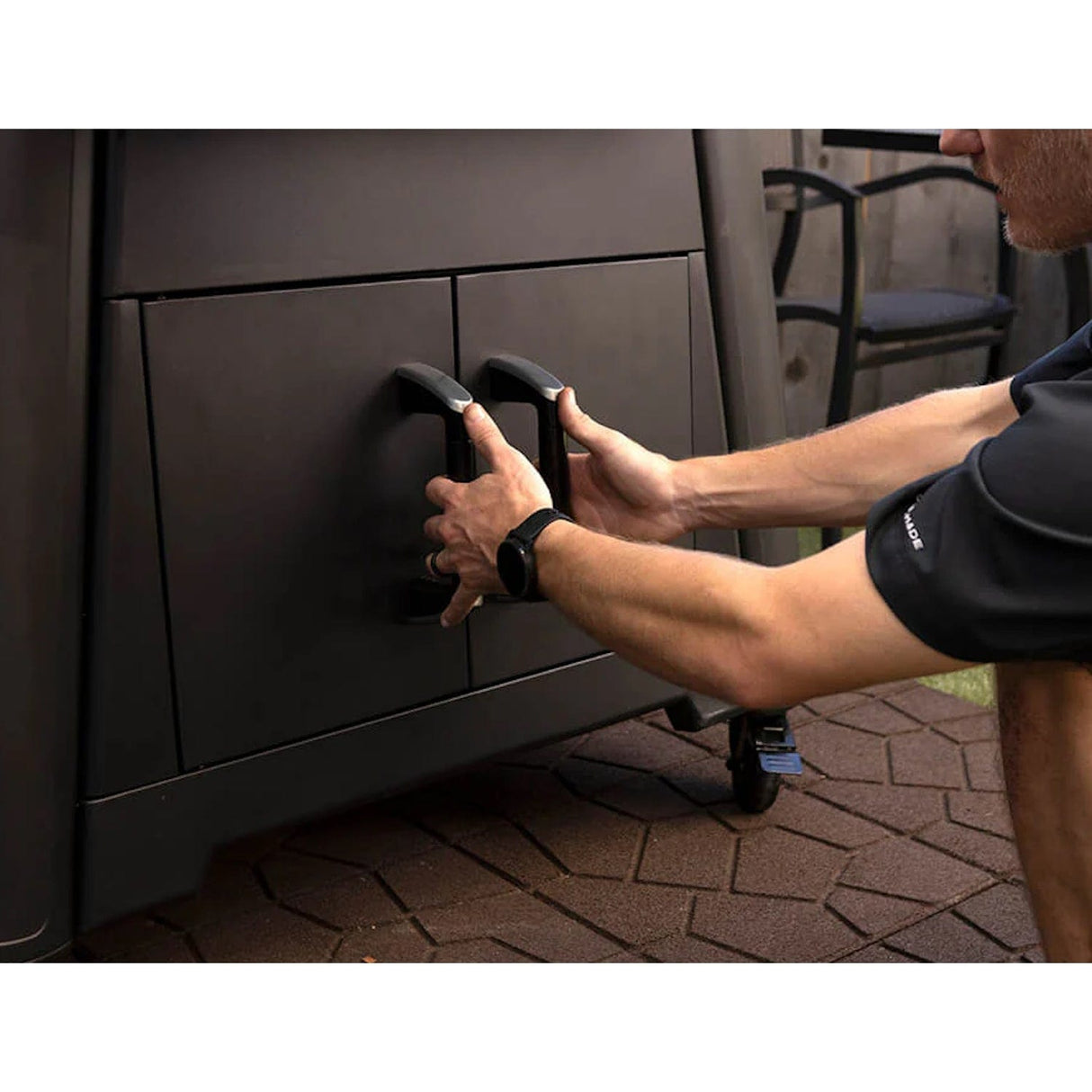 Pit Boss Grills | Pit Boss Competition Series 1600 Titan Wood Pellet Grill + Free Gift
