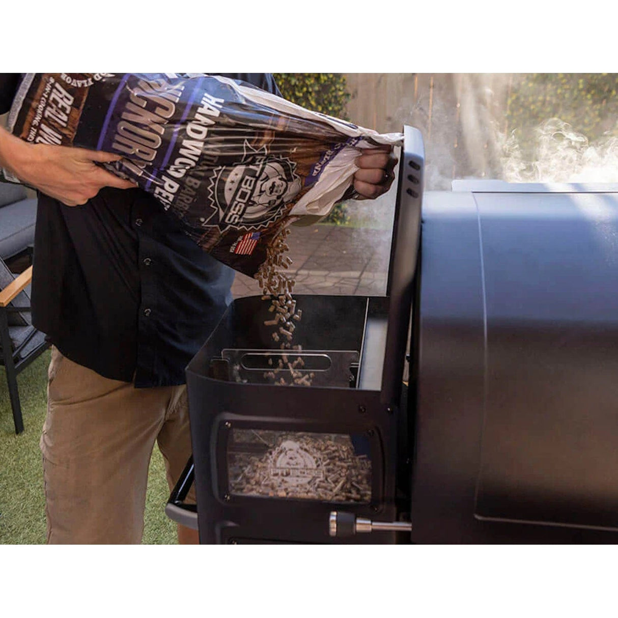 Pit Boss Grills | Pit Boss Competition Series 1600 Titan Wood Pellet Grill + Free Gift