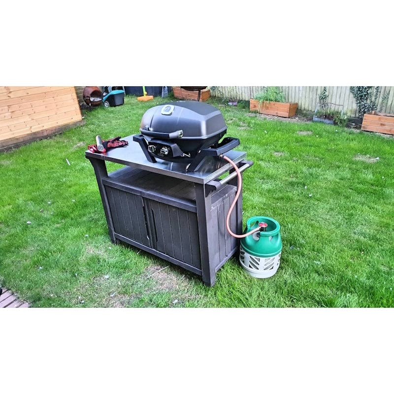 using Napoleon TravelQ Pro 285 Portable Gas Grill