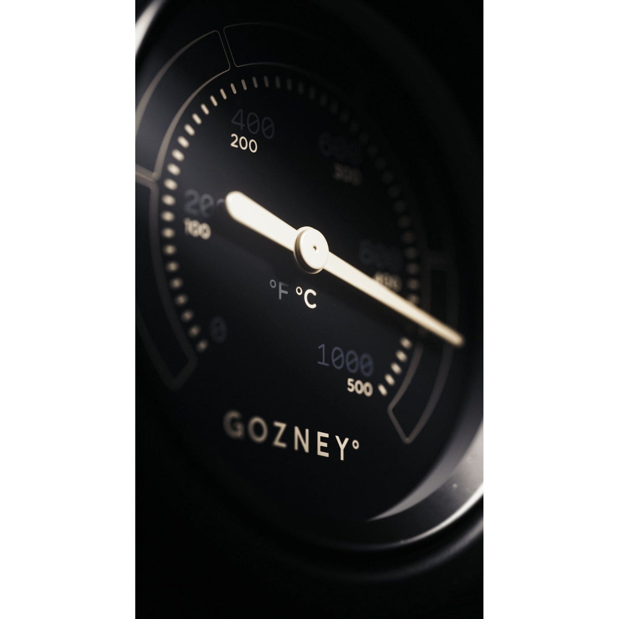 Roccbox Portable Pizza Oven thermometer