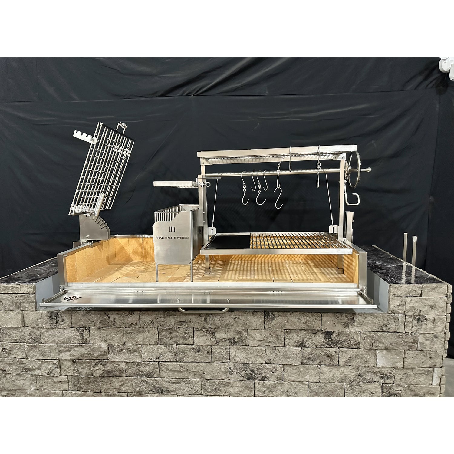Tagwood BBQ | Argentine Wood Fire & Charcoal Gaucho Grill | BBQ28SS