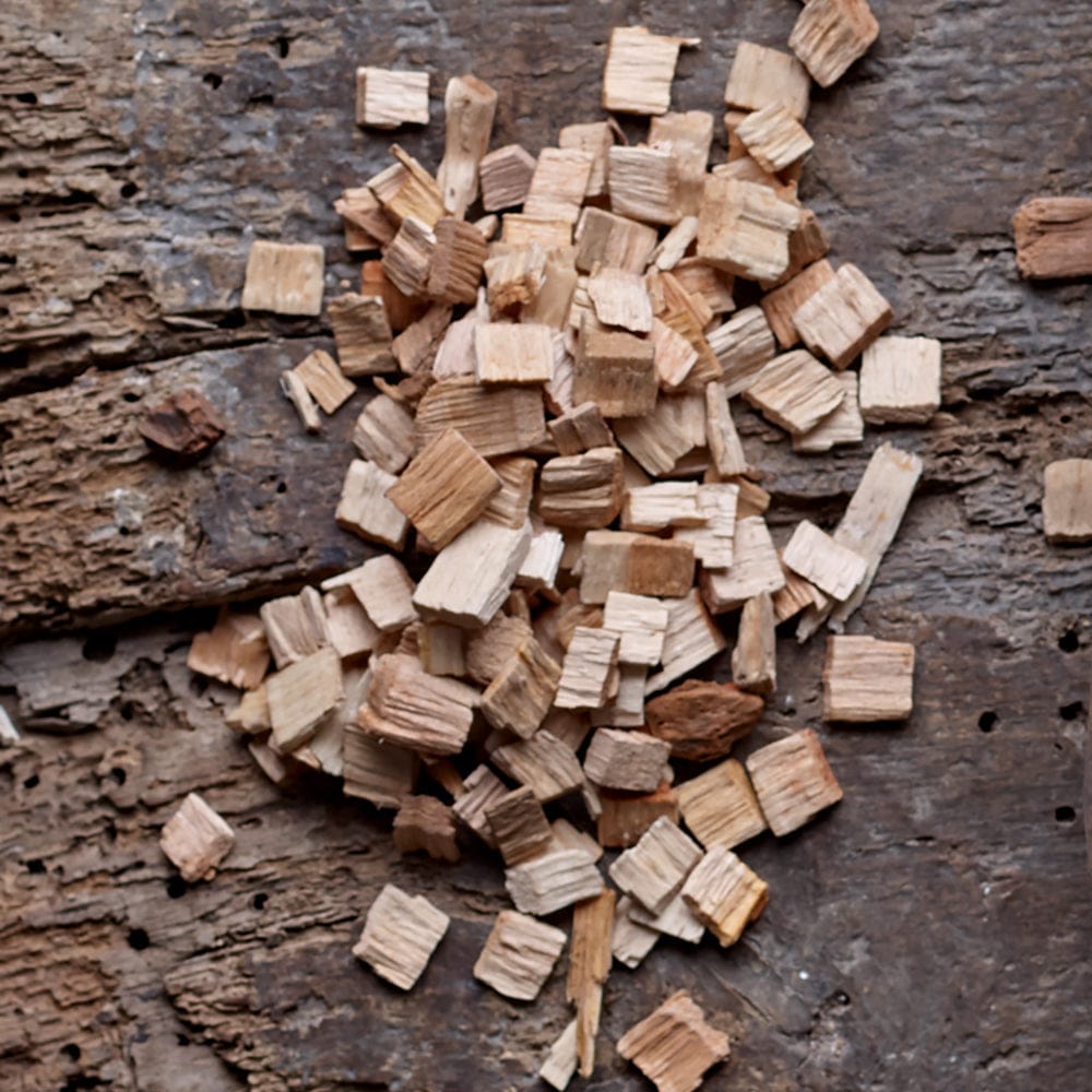 HotSmoked Alder Smoking Chips on rotten wooden plank