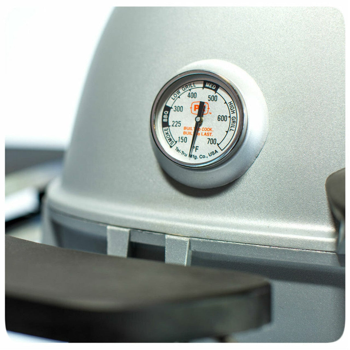 PK360 Aluminium Charcoal Grill & Smoker thermometer