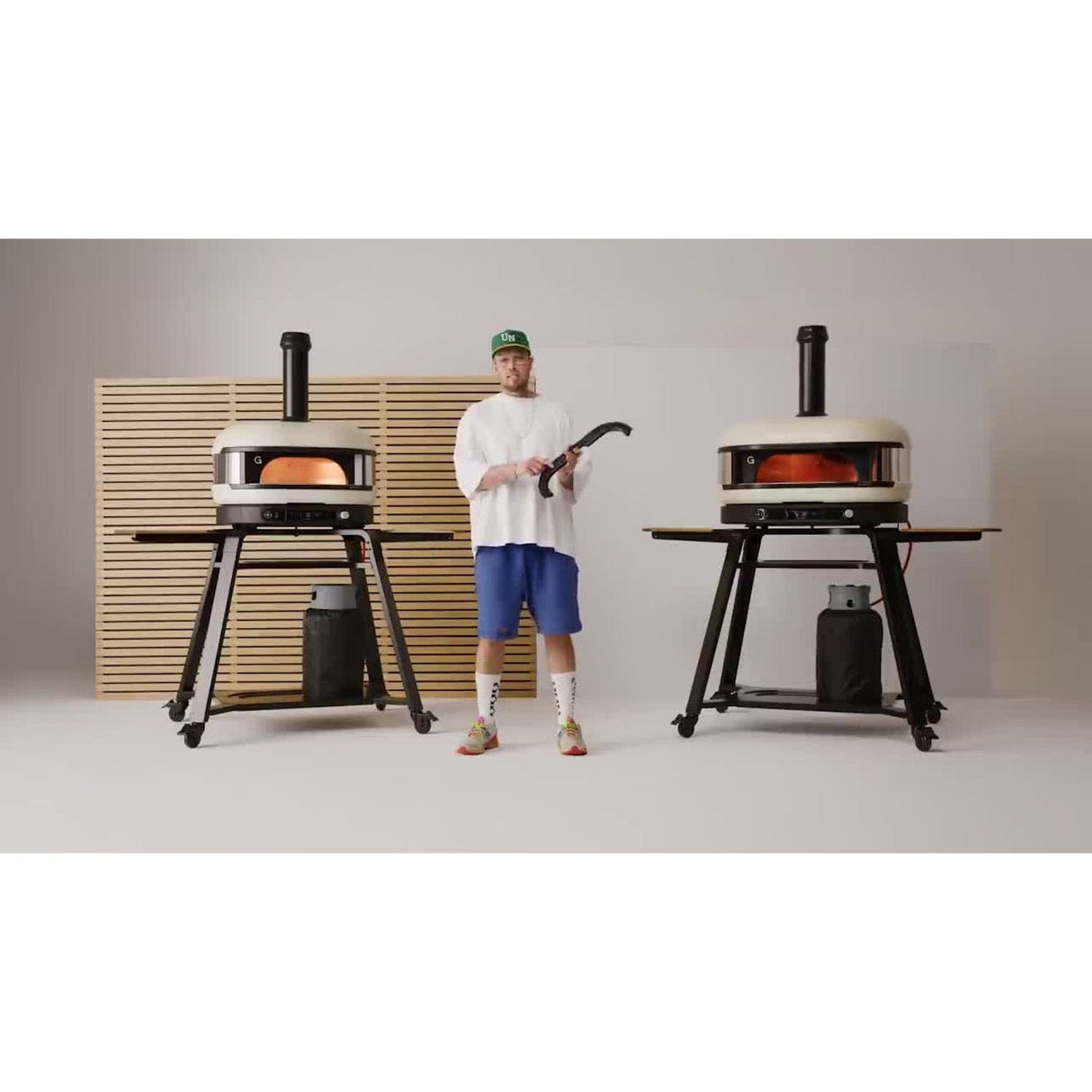 Dome XL Gen 2 Neapolitan Arch gozney pointing at arch