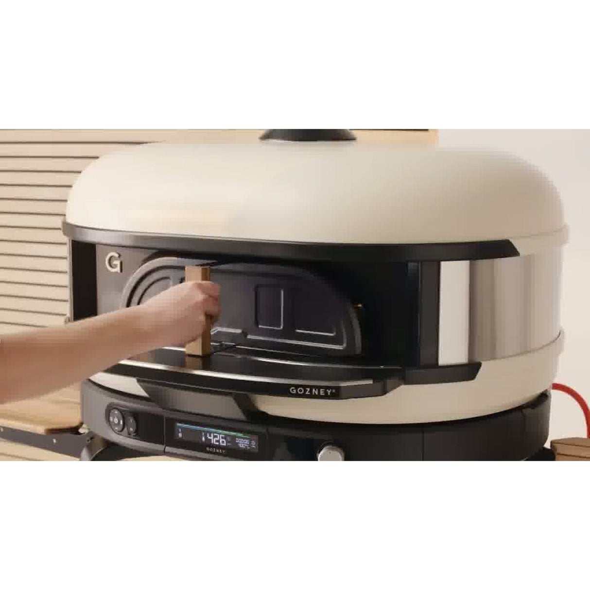 Dome XL Gen 2 Series Door hand holding door