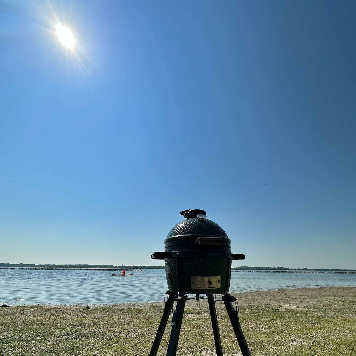 Big Green Egg MiniMax Bundle on the beach