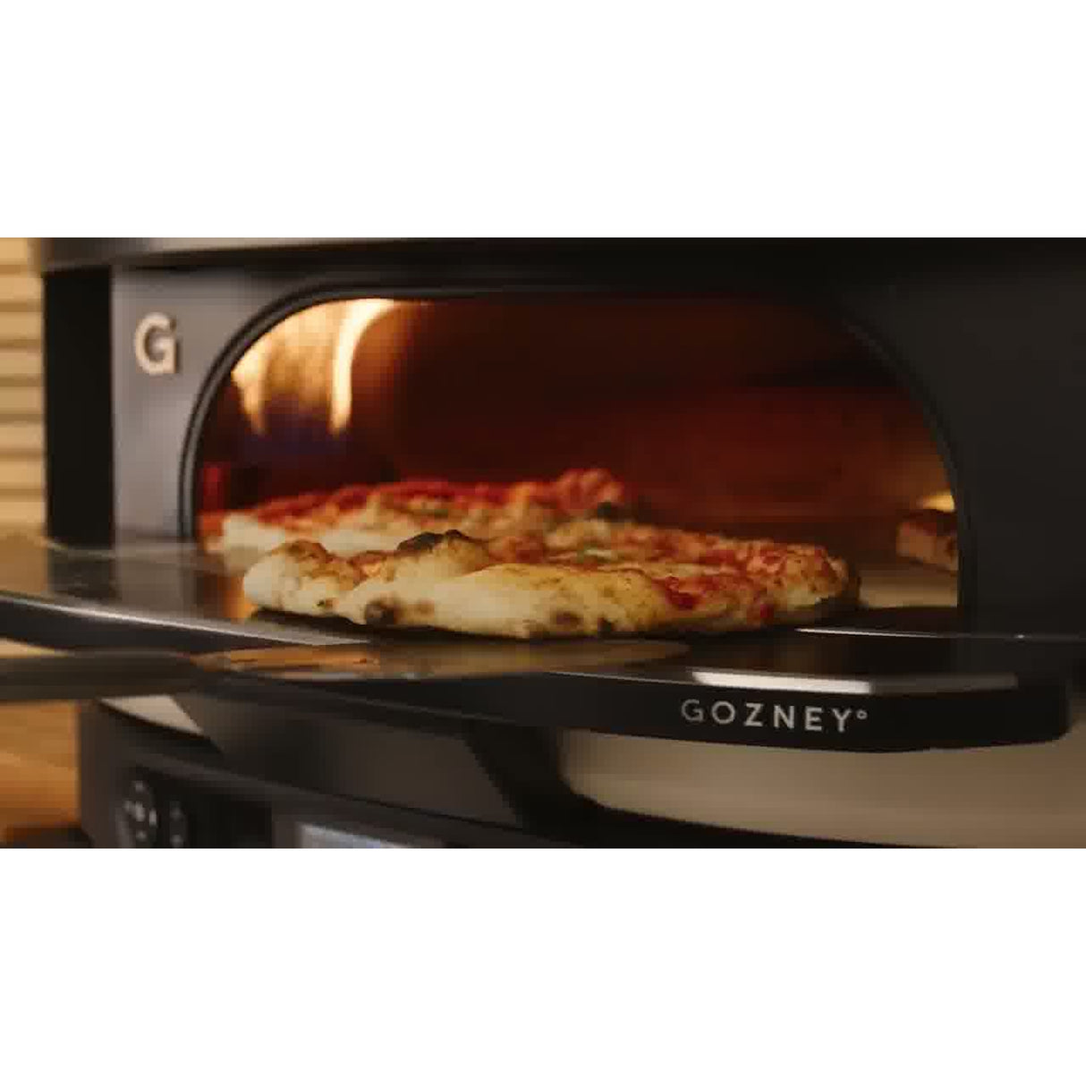 Dome Gen 2 Mantel 3 pizzas in oven