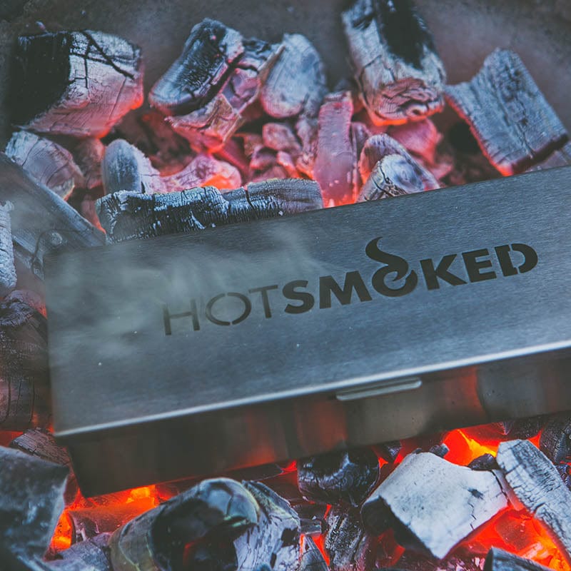 Smoke, Whisky & Wine Box in the grill