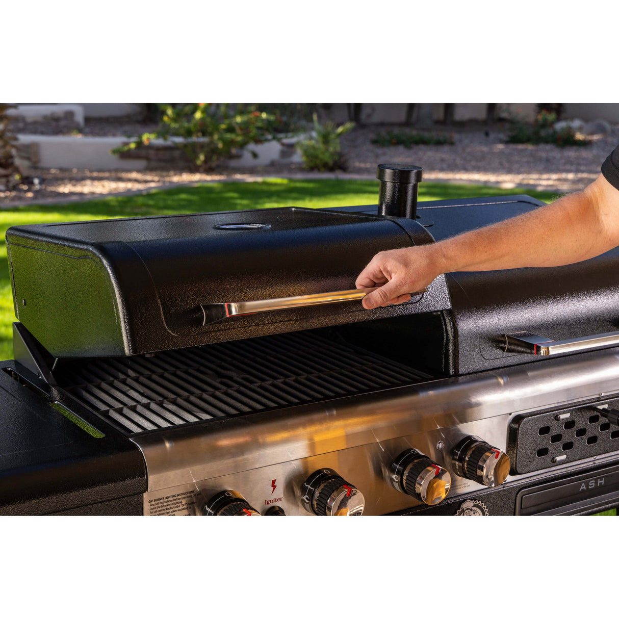 Pit Boss Grills | Pit Boss Memphis Ultimate 2.0 Grill + Free Gift