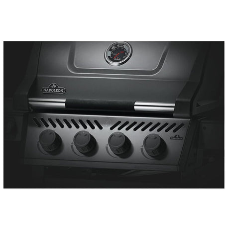 Napoleon Freestyle 425 4-Burner Gas Grill knobs and closed lid