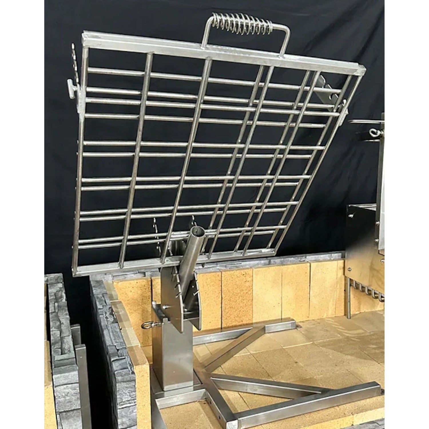 Tagwood BBQ | Basement Clamp Grill | BBQ94