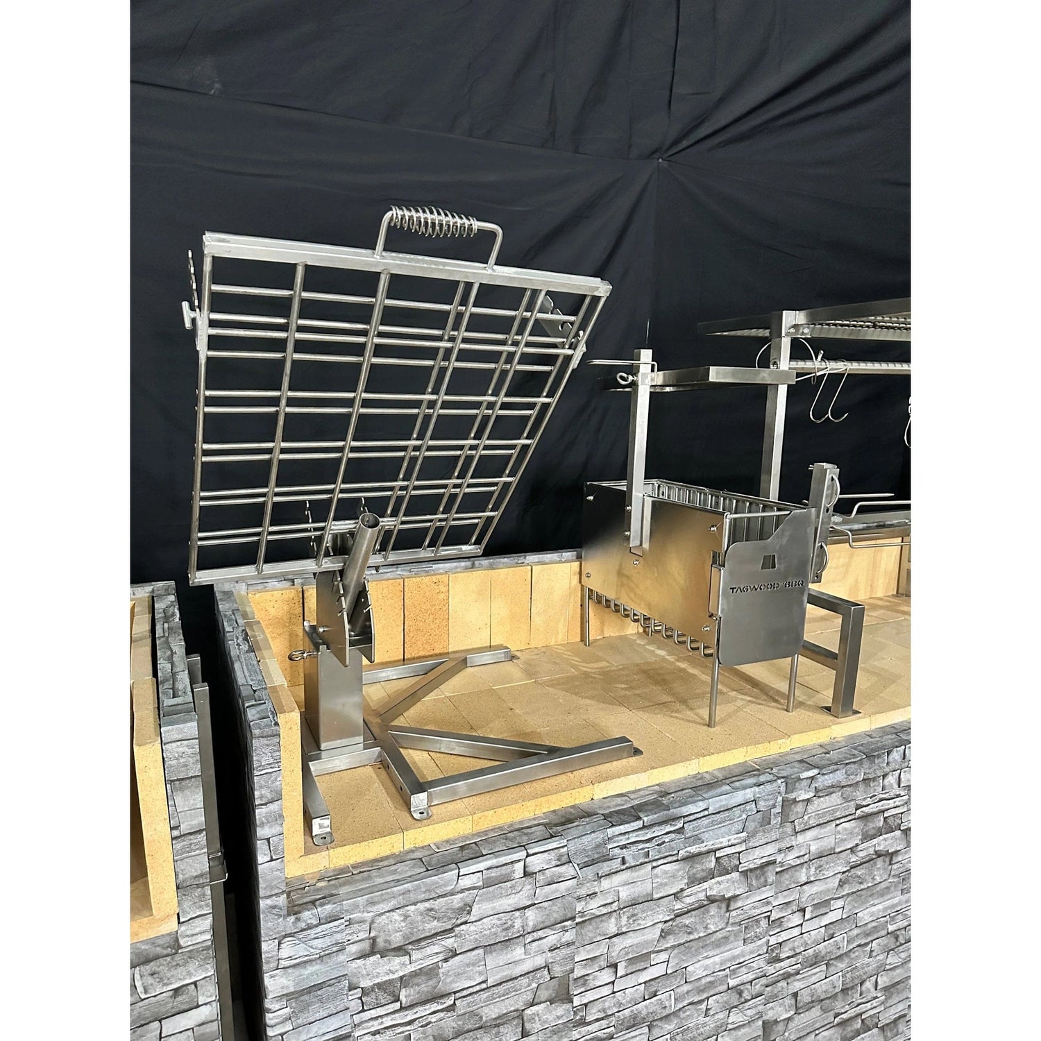 Tagwood BBQ | Basement Clamp Grill | BBQ94