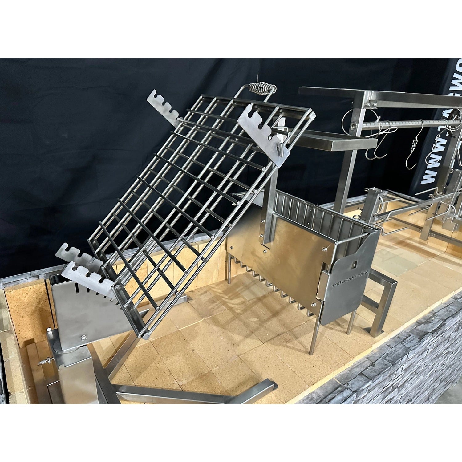 Tagwood BBQ | Basement Clamp Grill | BBQ94