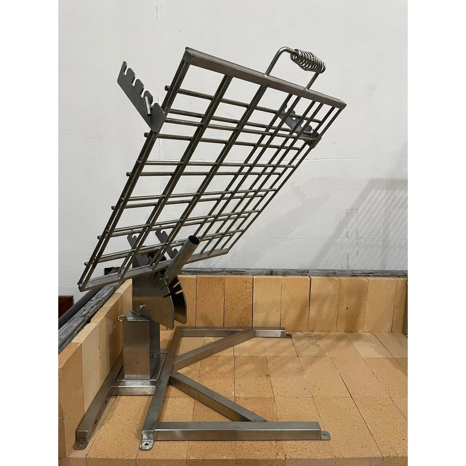 Tagwood BBQ | Basement Clamp Grill | BBQ94