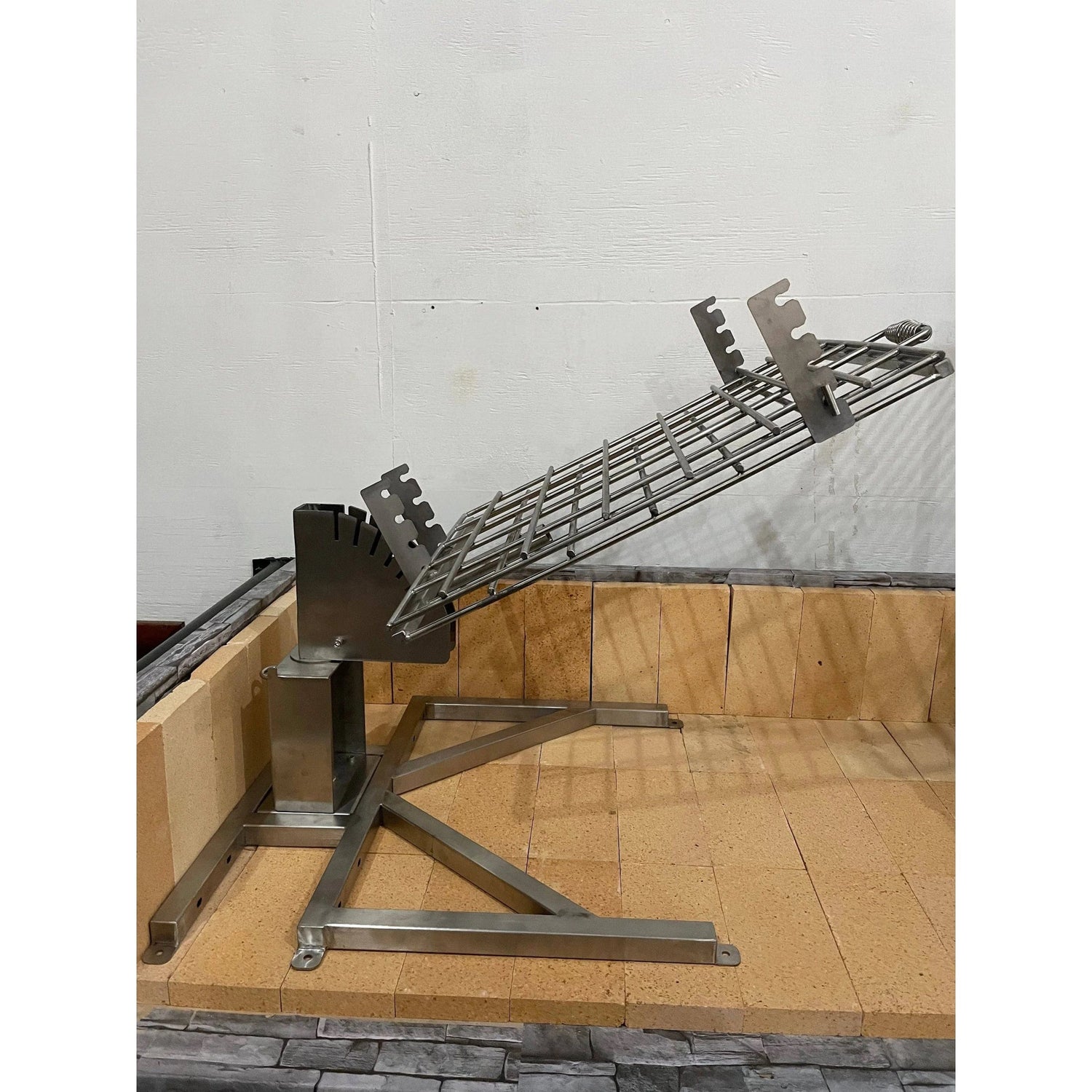 Tagwood BBQ | Basement Clamp Grill | BBQ94