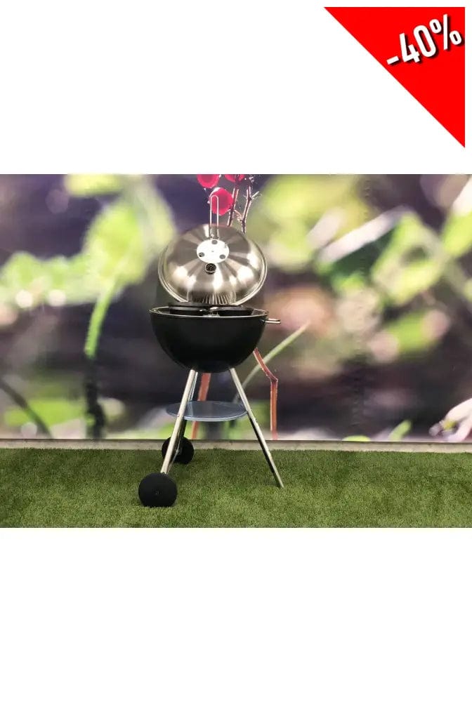 Martinsen 1600 Charcoal Barbecue Kettle Grill lid open