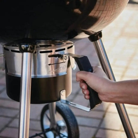 Napoleon PRO Charcoal Black Kettle Grill