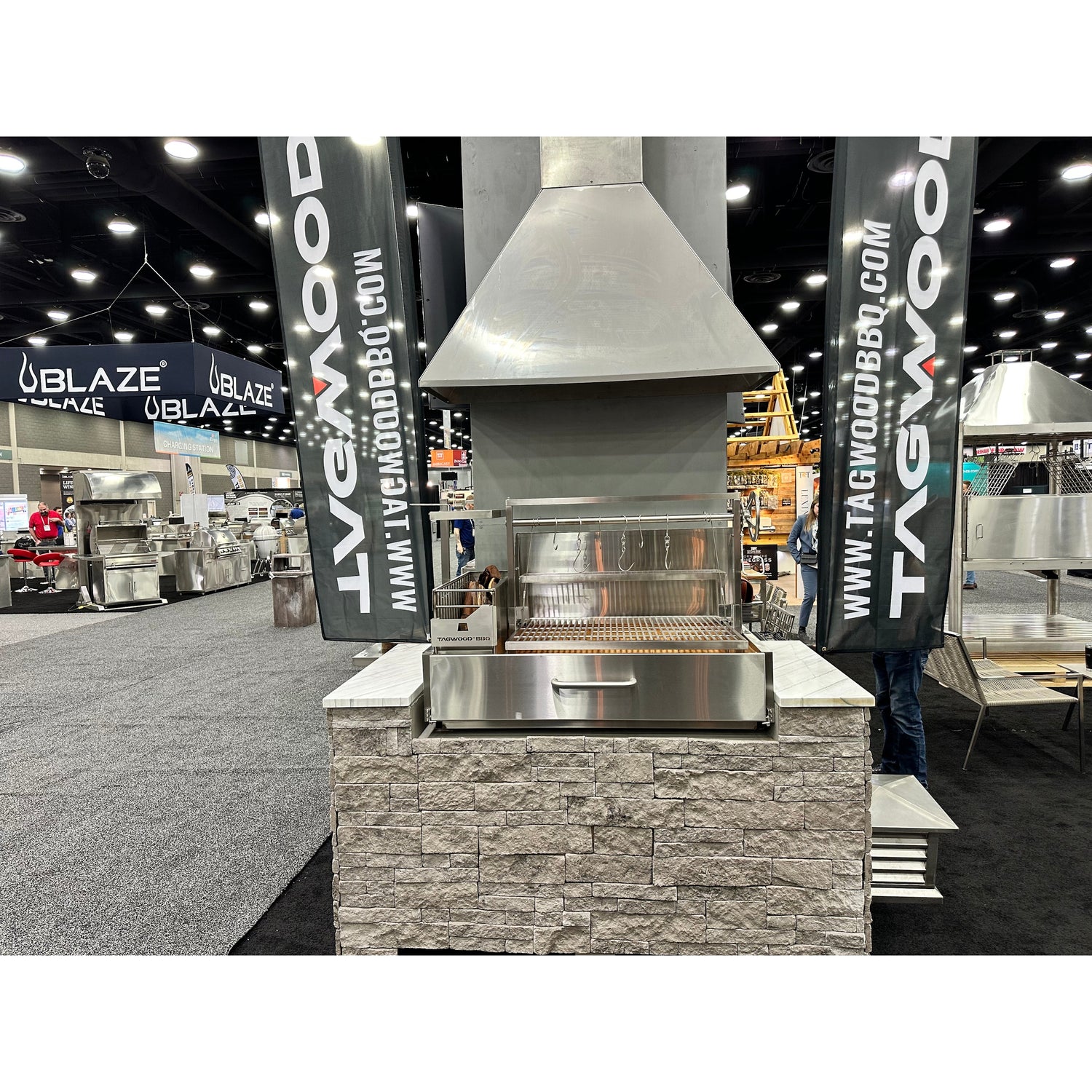 Tagwood BBQ | Argentine Wood Fire & Charcoal Gaucho Grill | BBQ25SS