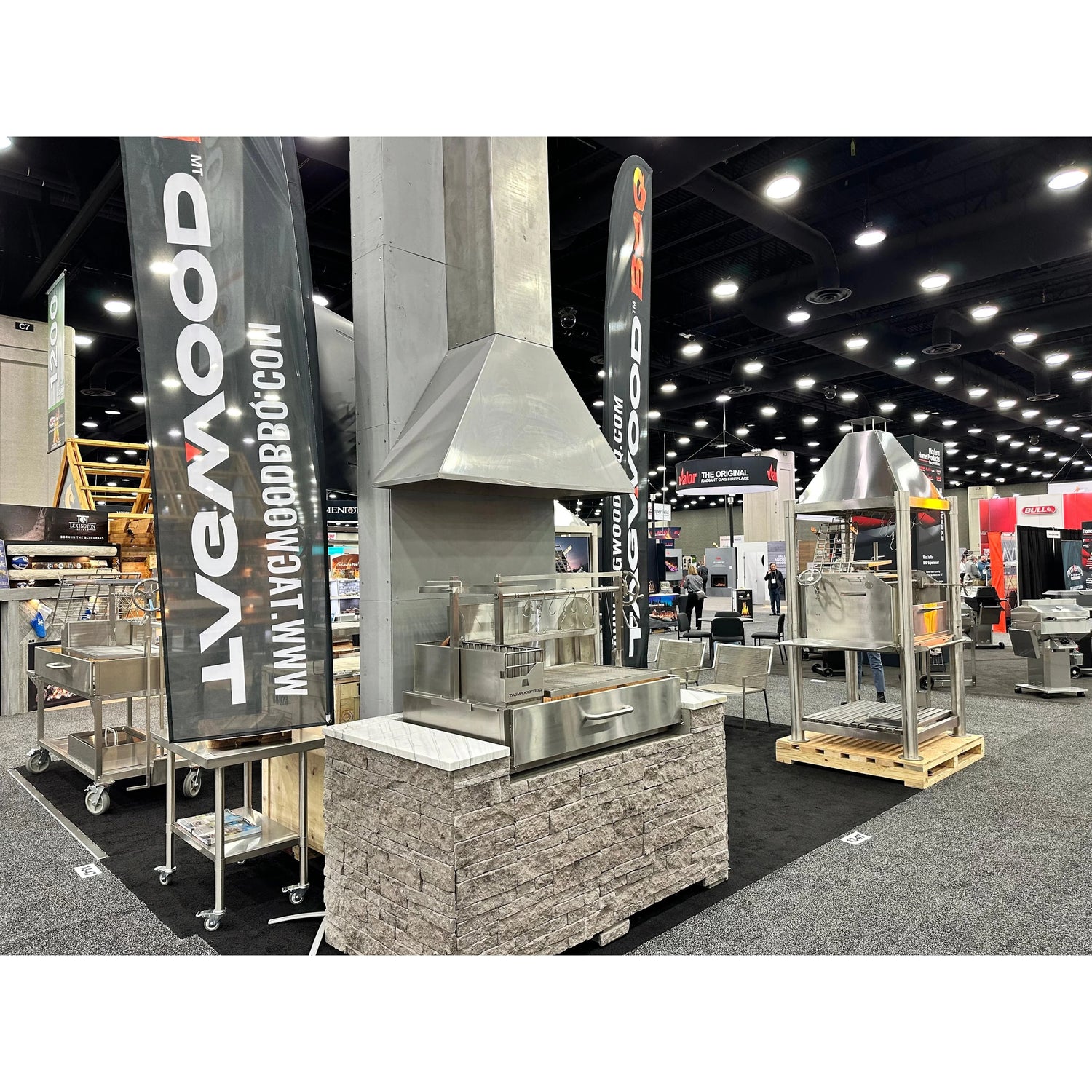 Tagwood BBQ | Argentine Wood Fire & Charcoal Gaucho Grill | BBQ25SS