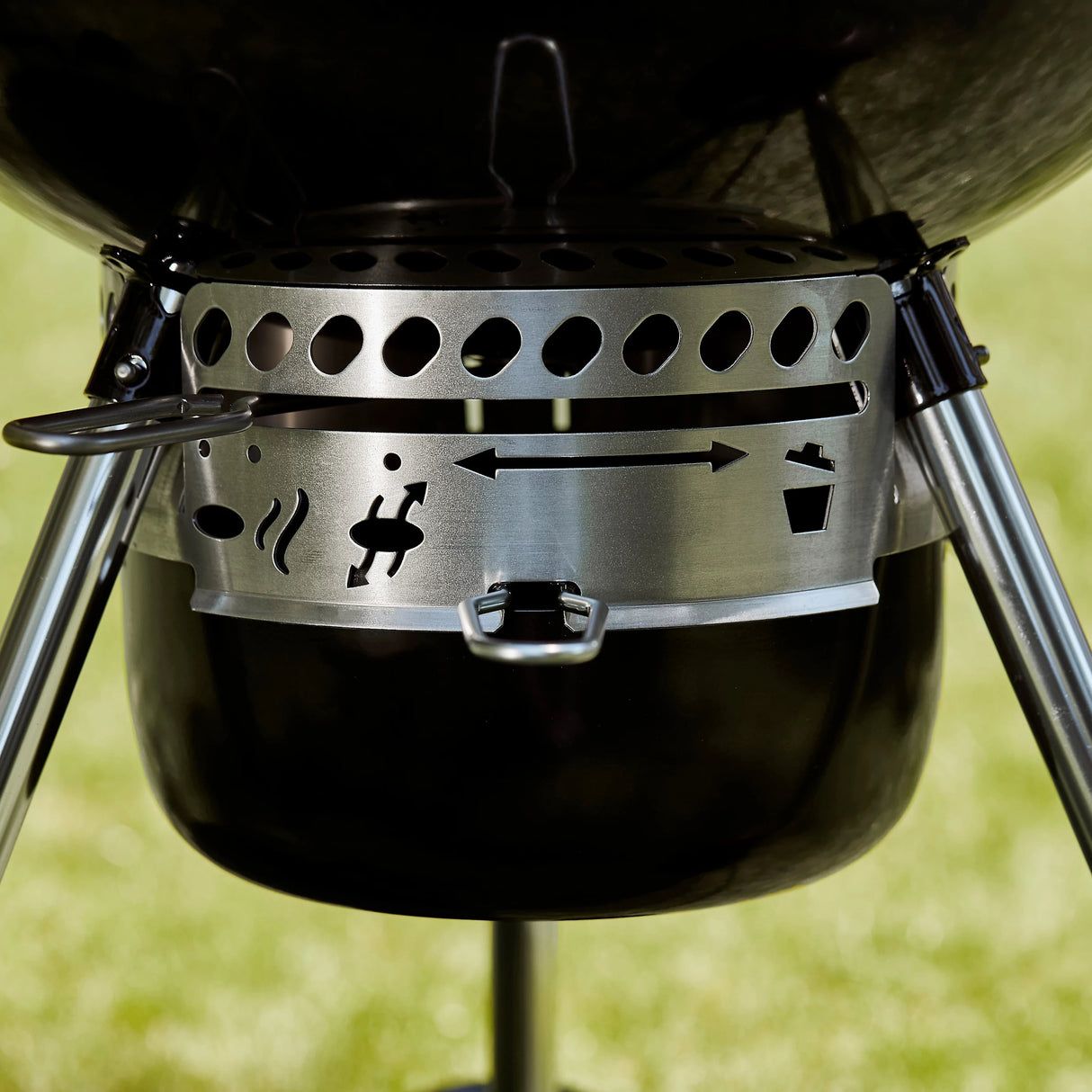 Weber | Master-Touch GBS E-5750 Charcoal Barbecue 57cm