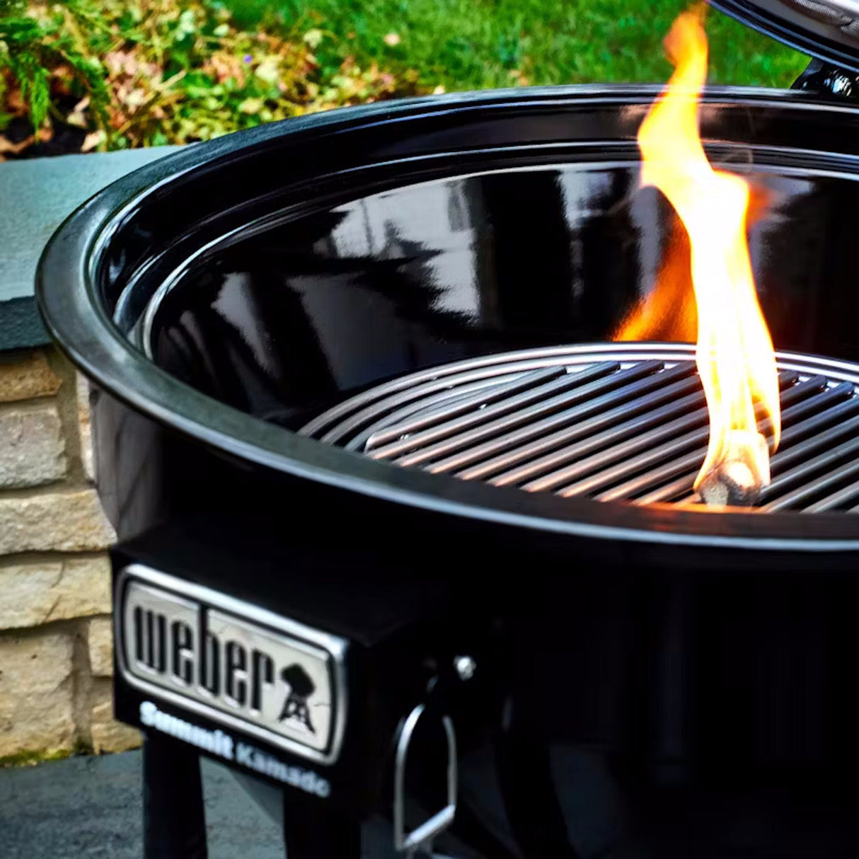 Weber | Summit® Kamado E6 Charcoal Grill