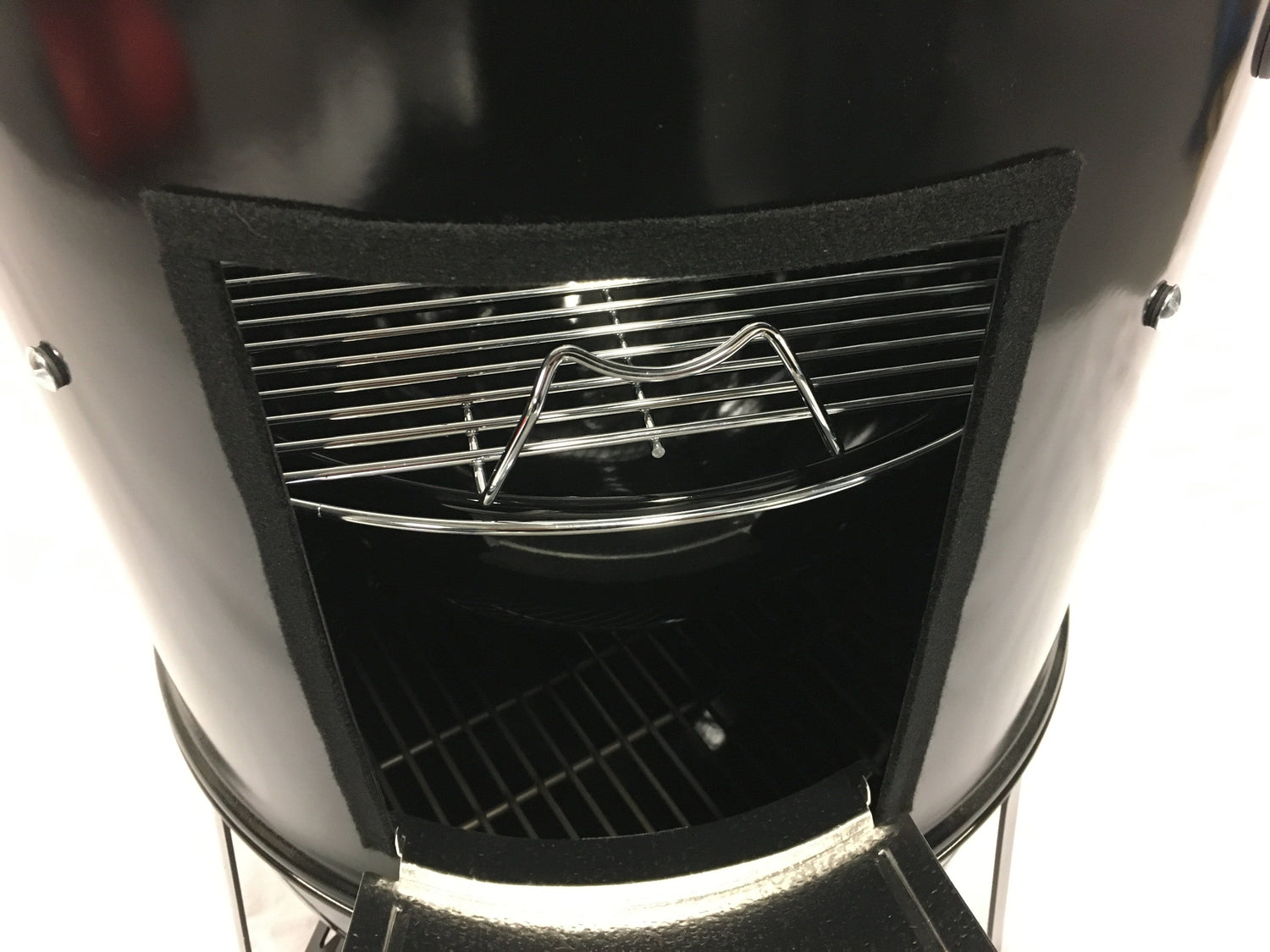 Cajun Bandit Rack in Weber BBQ Smoker