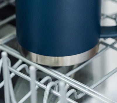 a blue YETI - Rambler 30 oz (887ml) Travel Mug inside a dishwasher