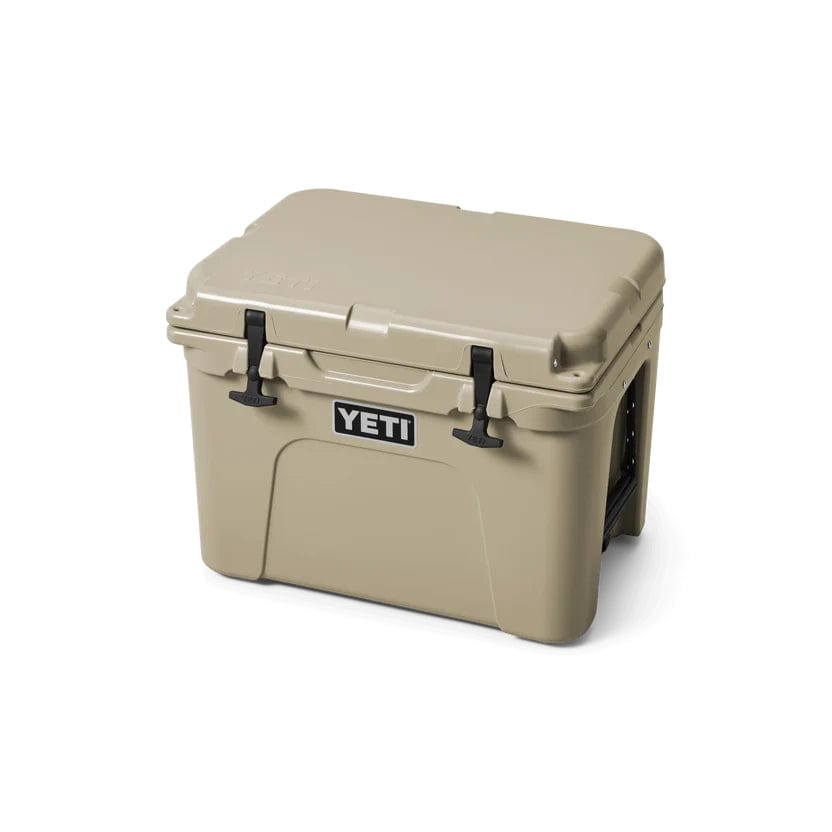 TUNDRA 35 Cool Box Closed Lid